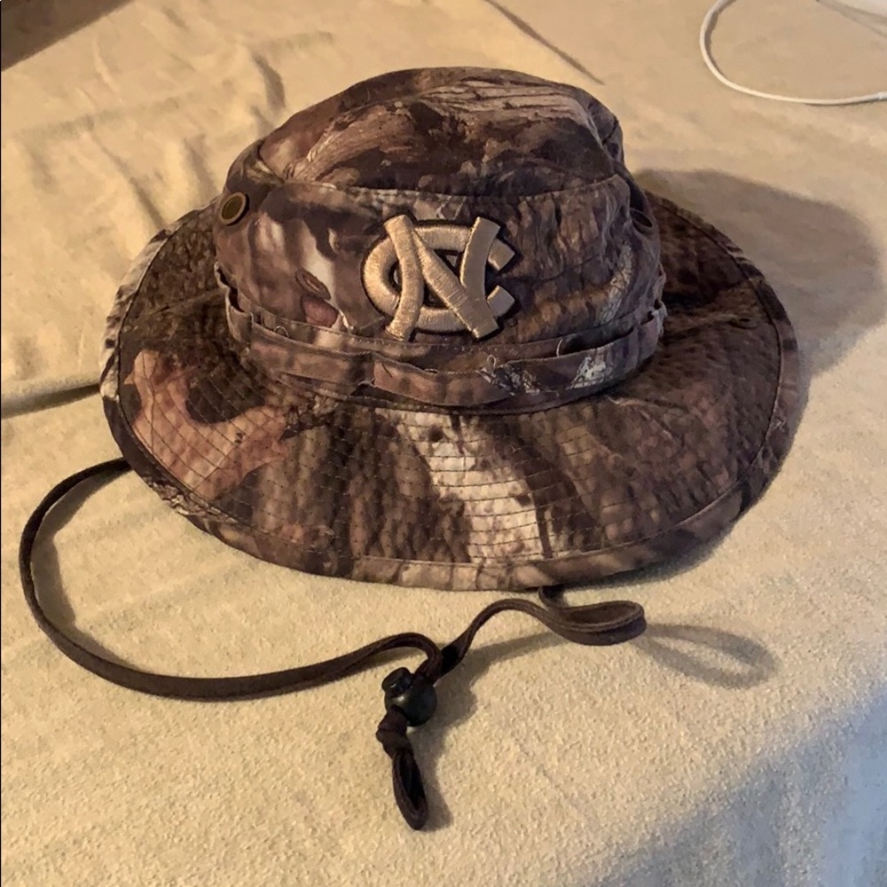 UNC camo bucket hat